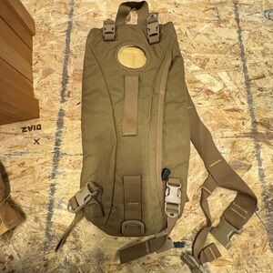 USMC Tactical Hydration Pack Military Issue Coyote Brown Backpack